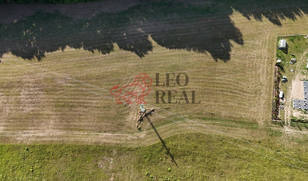 Prodej stavebního pozemku 1 289 m², Velké Popovice – náhled fotky 8