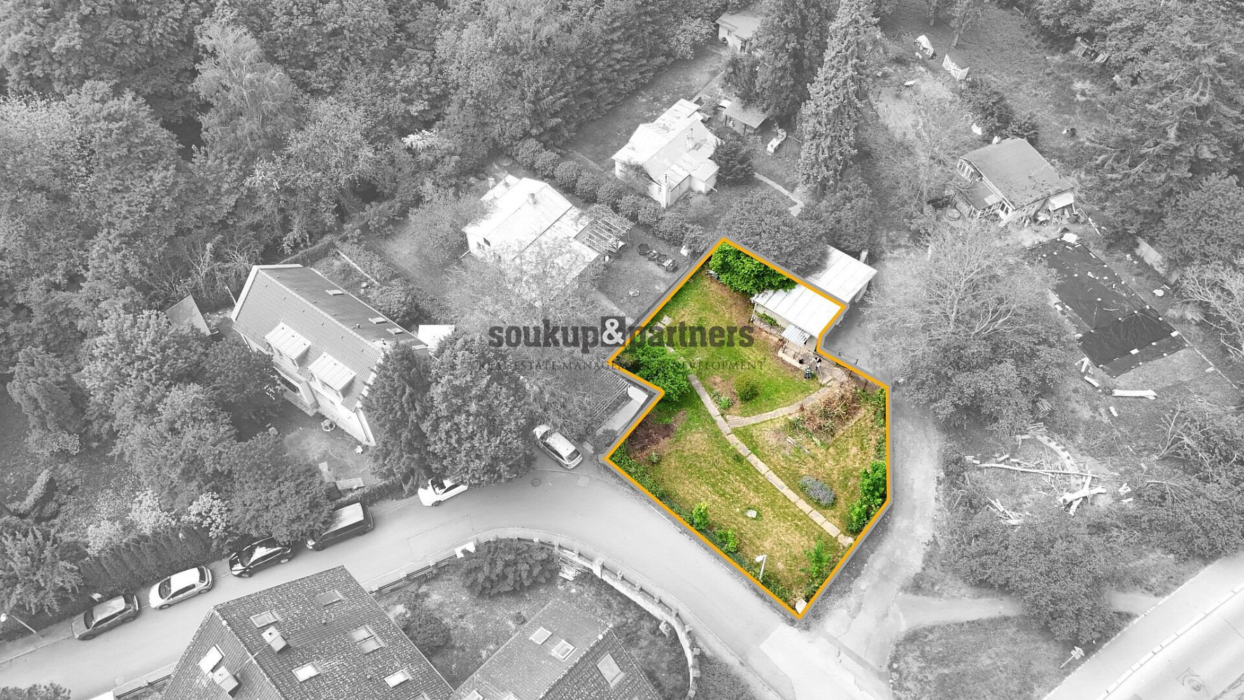 Prodej stavebního pozemku 486 m² – pohled 3