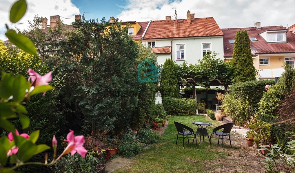 Prodej domu 243 m² s pozemkem 187 m², České Budějovice – náhled fotky 3