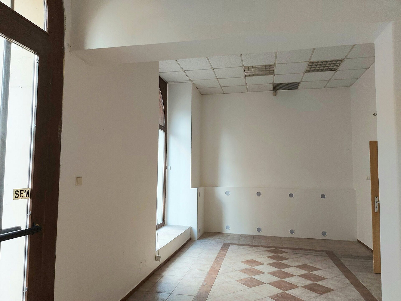 Pronájem obchodních prostor 36 m² – fotografie 5