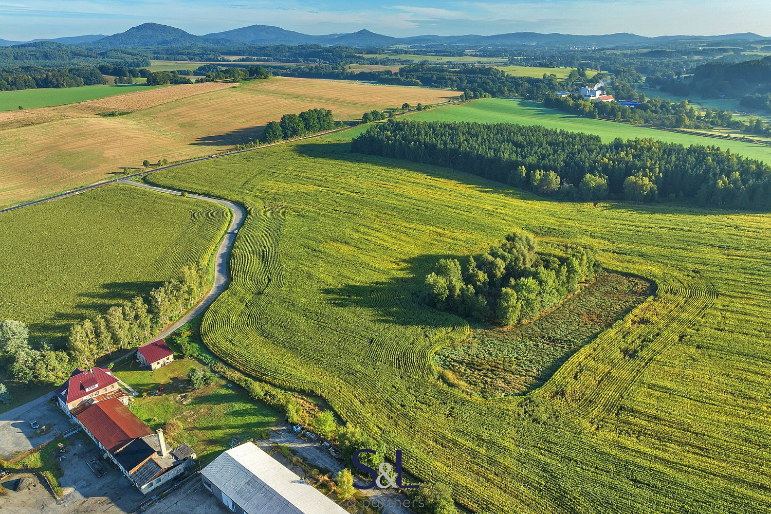 Prodej komerčního pozemku 13 896 m² – fotografie 4