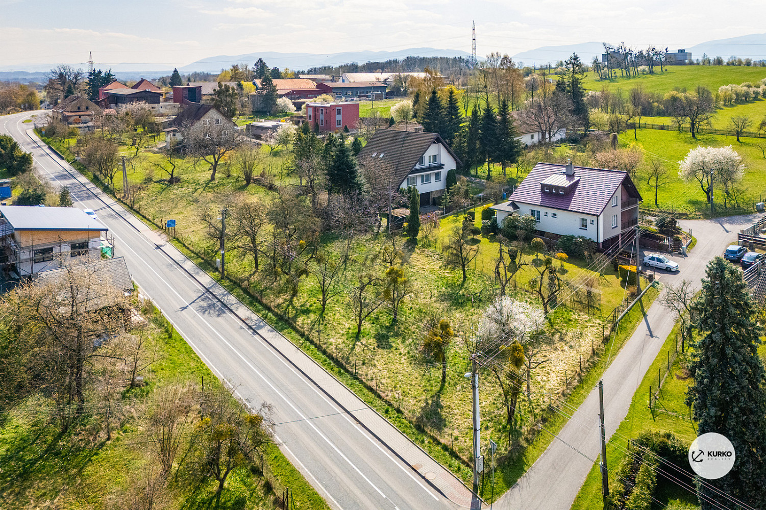 Prodej stavebního pozemku 1 930 m² – fotografie 4