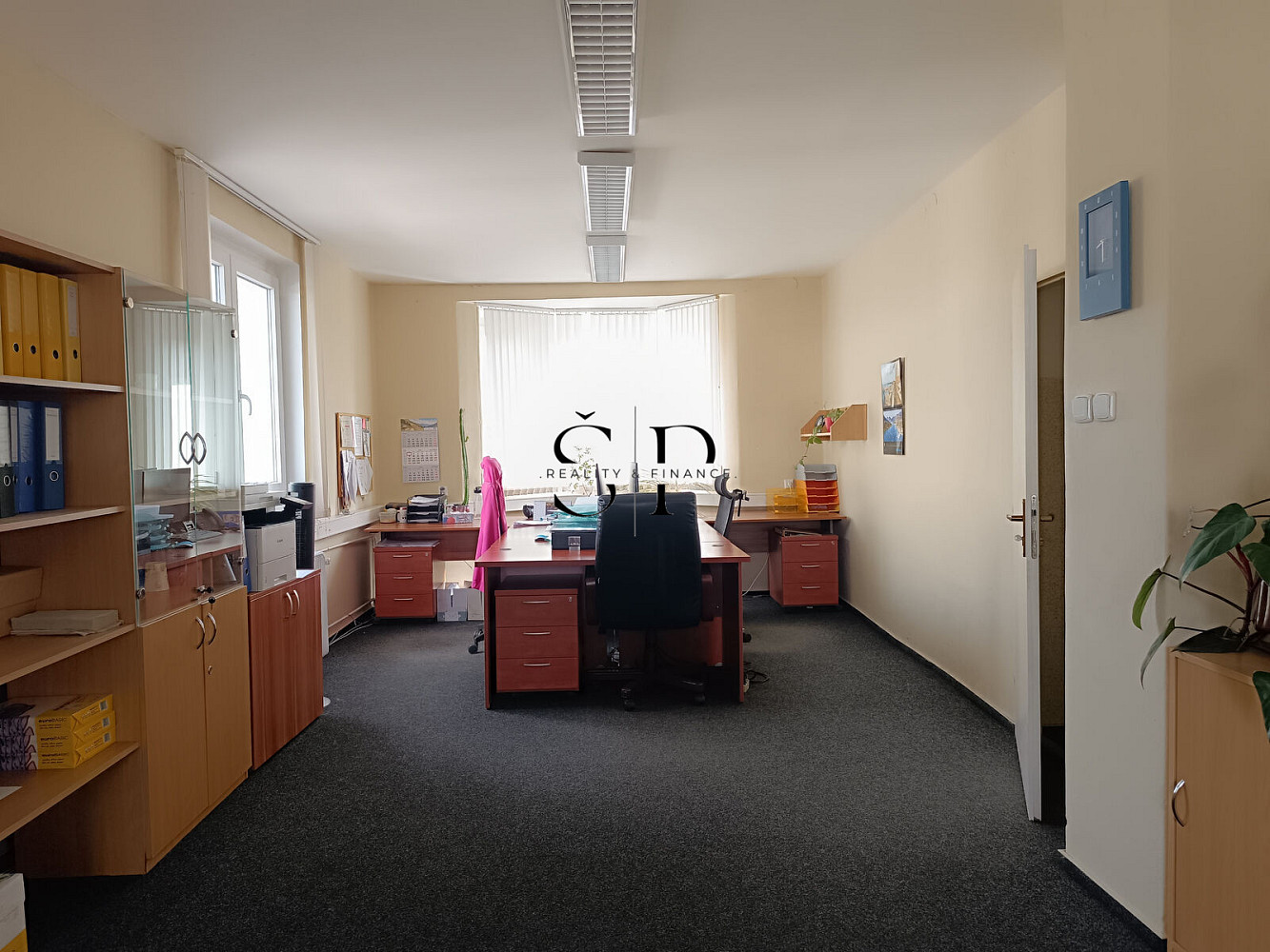 Pronájem kanceláře 600 m² – fotografie 4