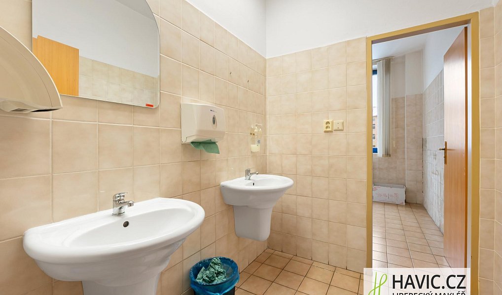 Pronájem kanceláře 21 m², Jičín – náhled fotky 12