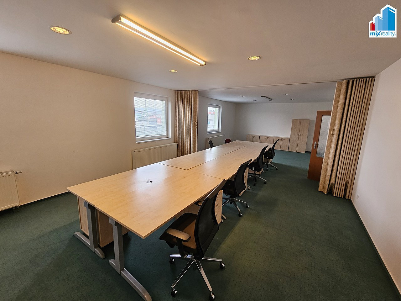 Pronájem kanceláře 114 m² — photo 2