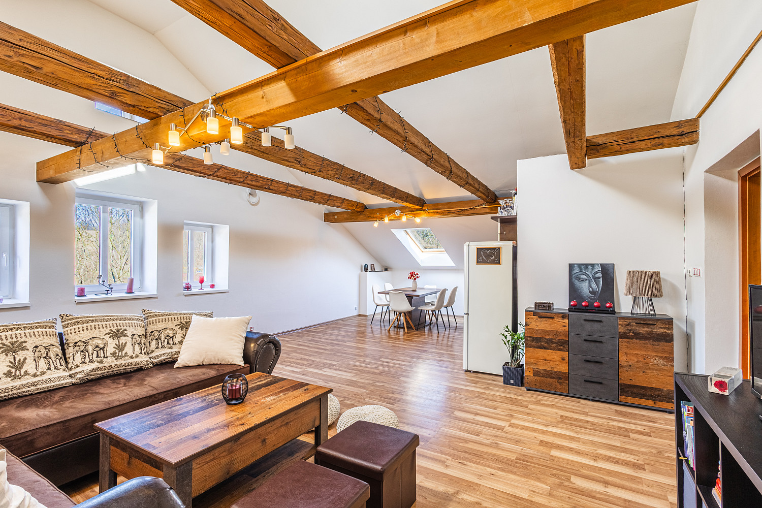 Prodej bytu 2+kk 83 m² – pohled 5