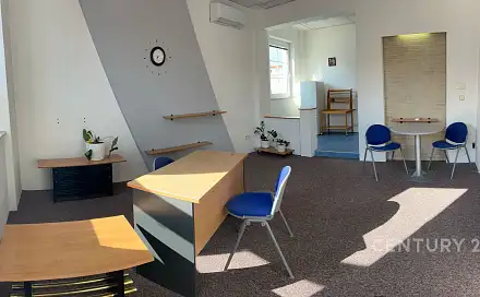 Pronájem kanceláře 60 m², Znojmo