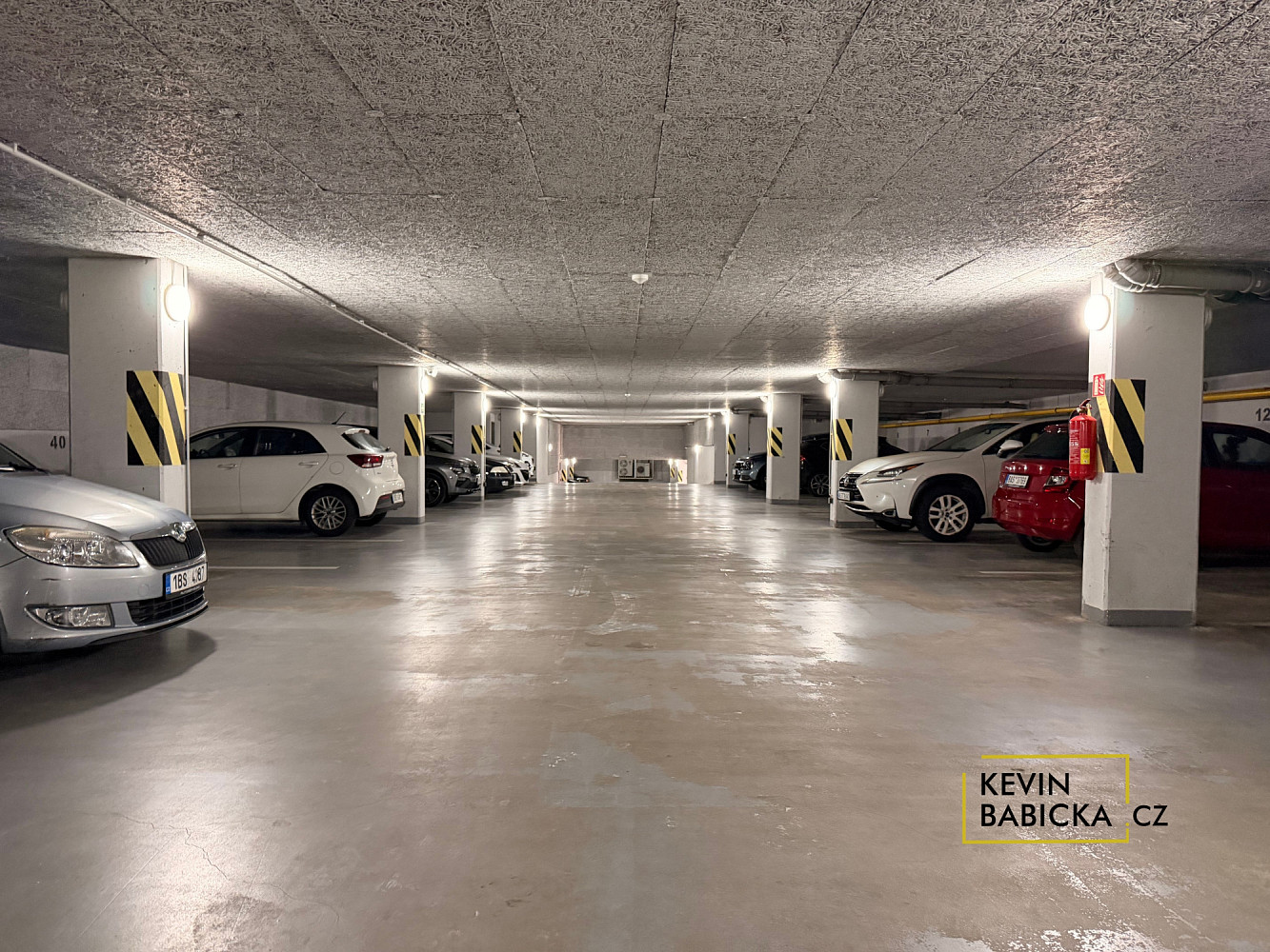 Pronájem garážového stání, ul. kosmova, brno-královo pole — photo 4