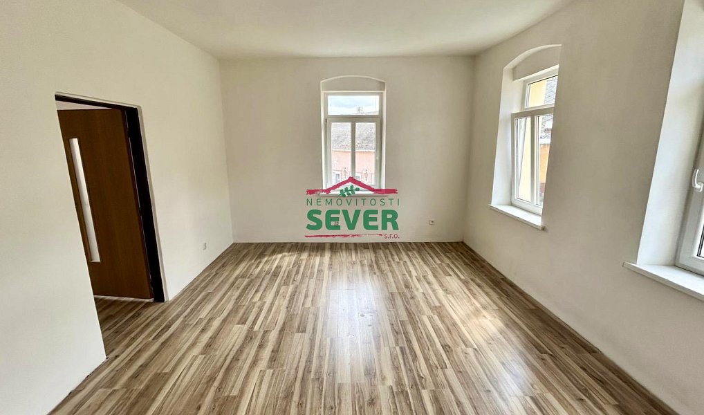 Prodej domu 571 m² s pozemkem 158 m², Luby – náhled fotky 14