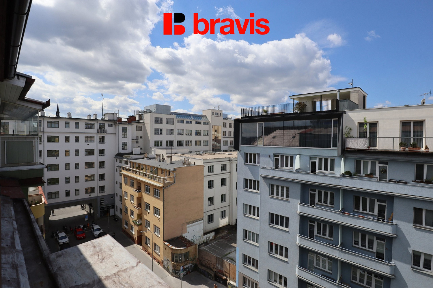Pronájem kanceláře 72 m² – fotografie 3