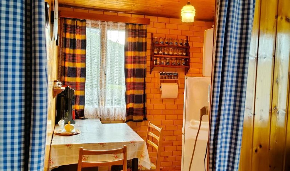 Prodej chaty/chalupy 48 m² s pozemkem 381 m², Hýskov – náhled fotky 17