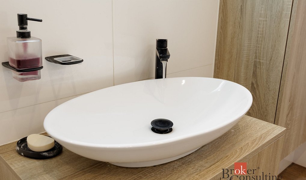 Prodej domu 286 m² s pozemkem 868 m², Žatec – náhled fotky 25