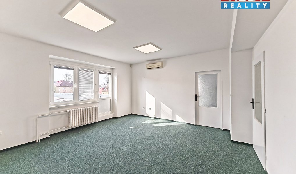 Pronájem kanceláře 77 m², Hradec Králové – náhled fotky 2