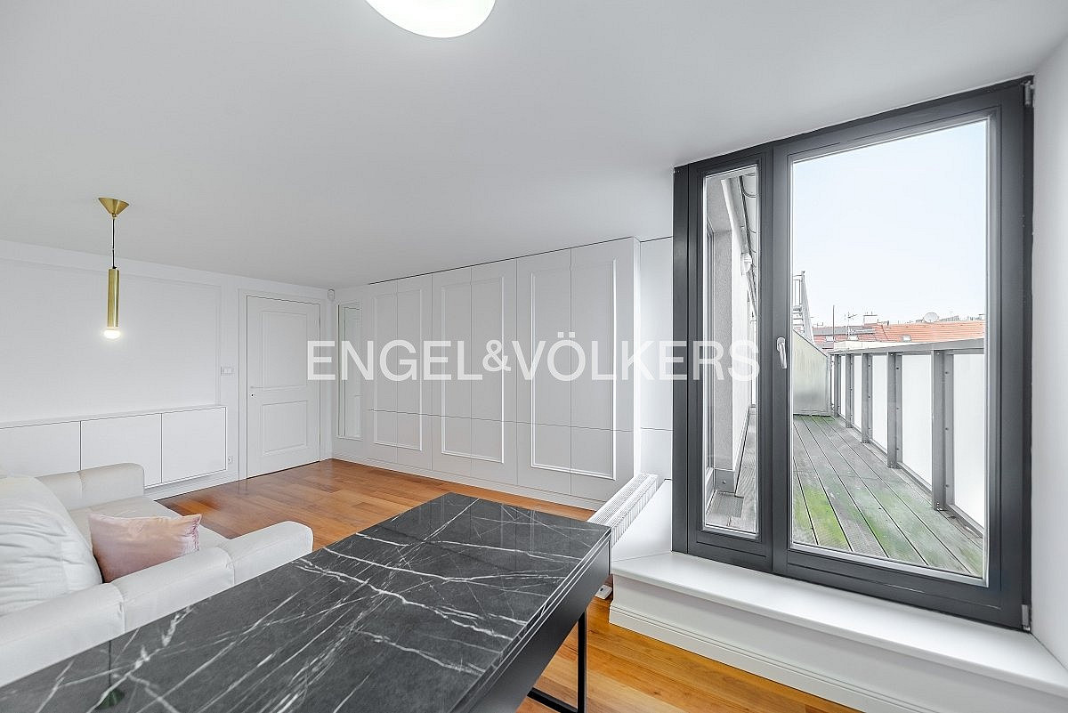 Pronájem bytu 4+kk 176 m² – fotografie 4
