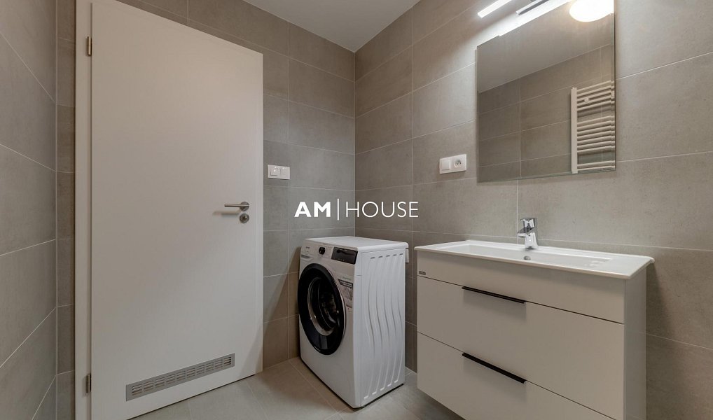 Pronájem bytu 2+kk 55 m², Praha – náhled fotky 11