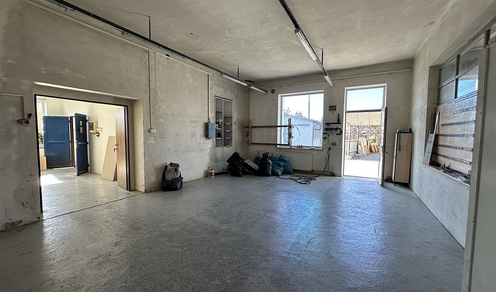 Prodej výrobních prostor 2 000 m², Varnsdorf – náhled fotky 6