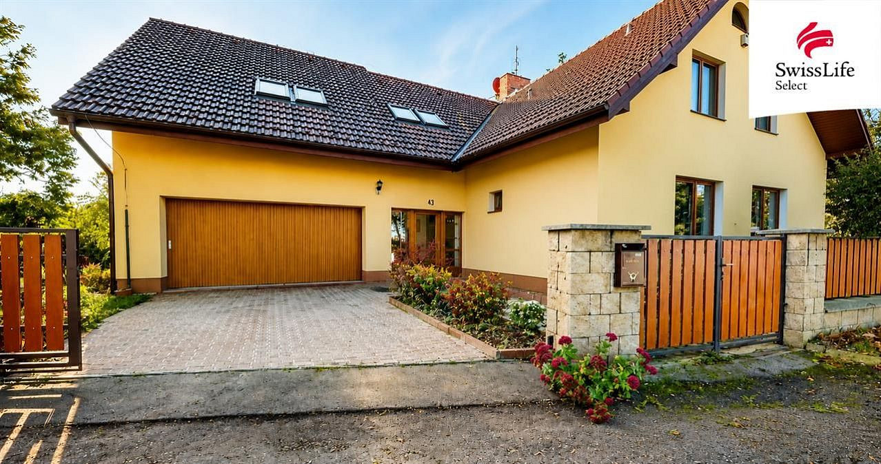 Prodej domu 436 m² s pozemkem 800 m²