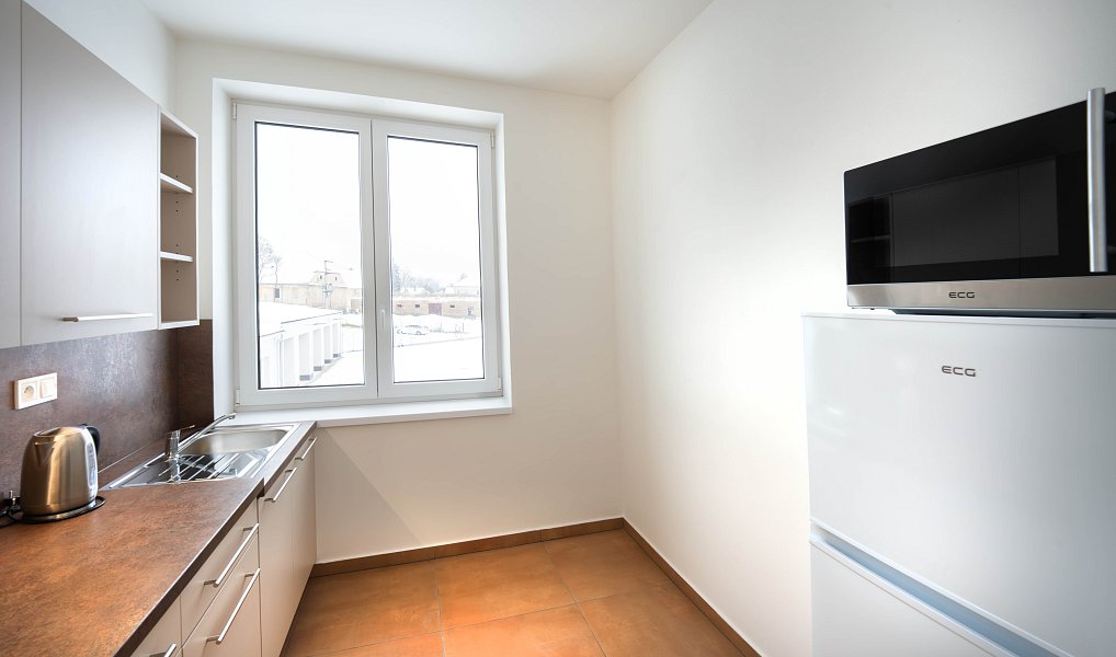Pronájem kanceláře 420 m², Hořín – náhled fotky 6