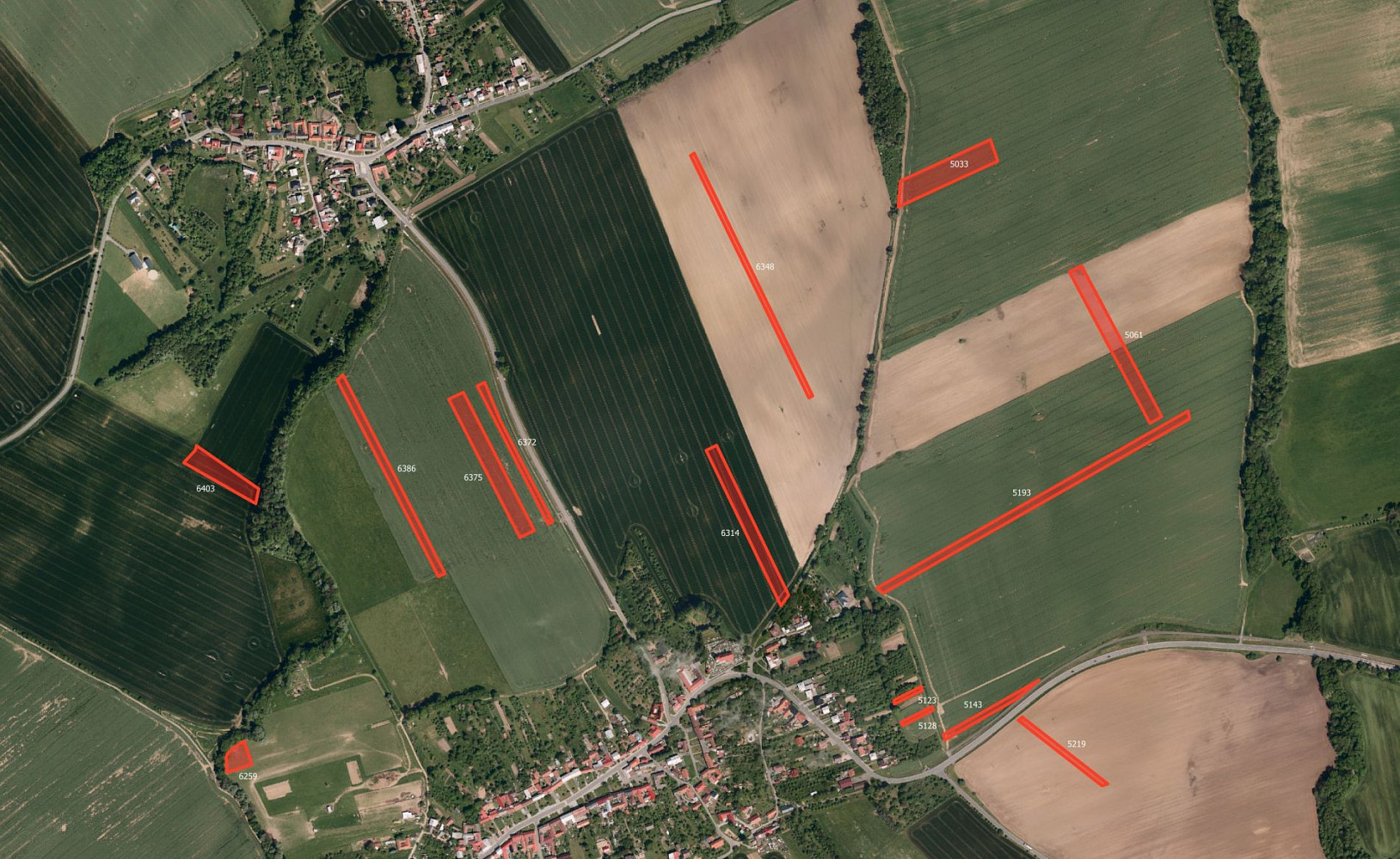 Prodej pole 105 347 m²