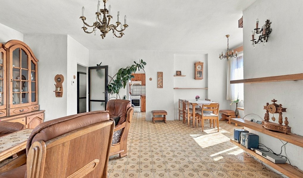 Prodej domu 196 m² s pozemkem 511 m², Ostřešany – náhled fotky 11