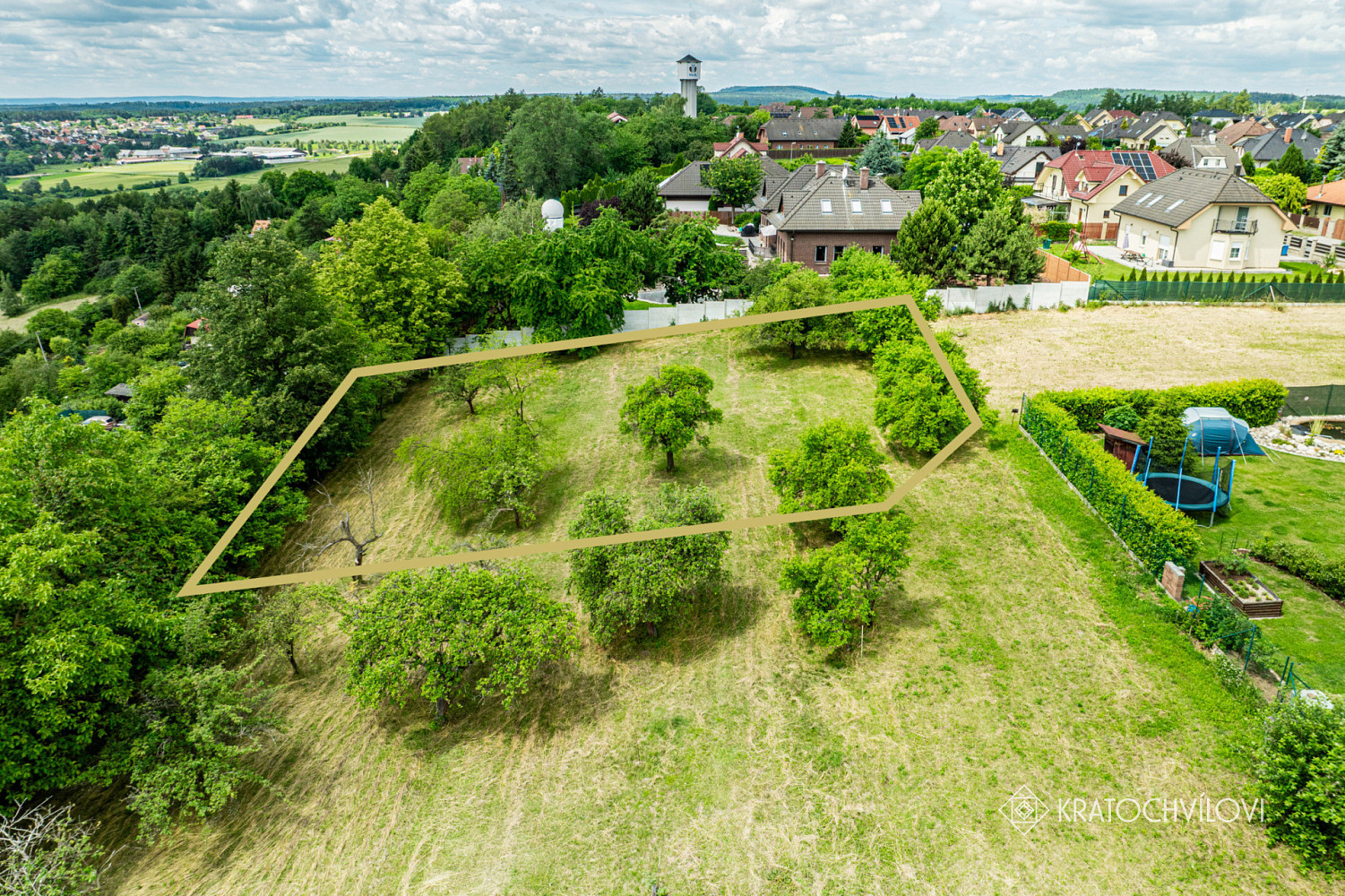 Prodej stavebního pozemku 947 m² – pohled 5
