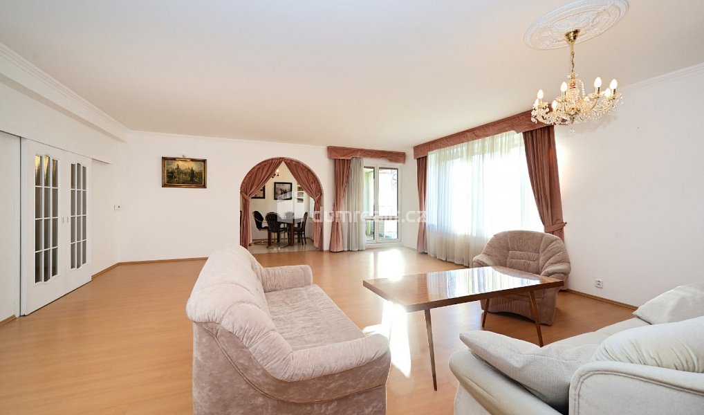 Prodej bytu 3+1 166 m², Praha – náhled fotky 2