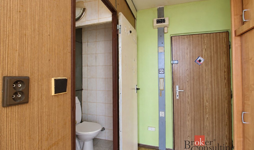 Prodej bytu 1+kk 35 m², Most – náhled fotky 4