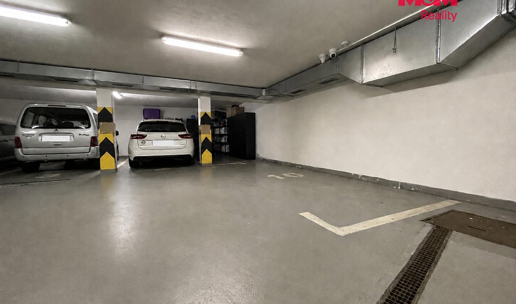 Prodej garážového stání, 11 m2, Praha 5 - Košíře, ul. Tůmova, Praha – náhled fotky 3