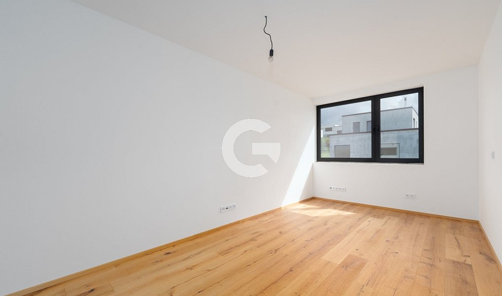 Prodej domu 178 m² s pozemkem 192 m², Zlín – náhled fotky 15