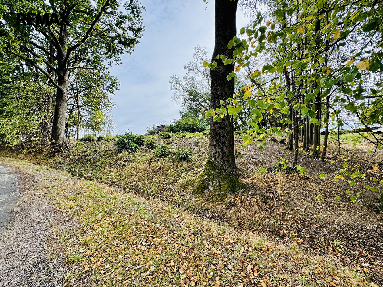 Prodej stavebního pozemku 402 m² – fotografie 4
