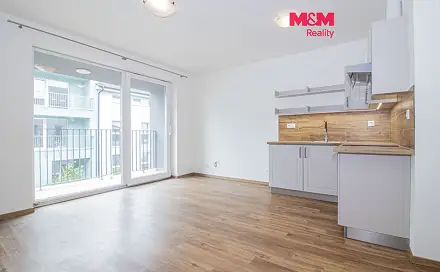 Pronájem bytu 1+kk 27 m², Hrnčířská, Uhlířské Janovice, okres Kutná Hora
