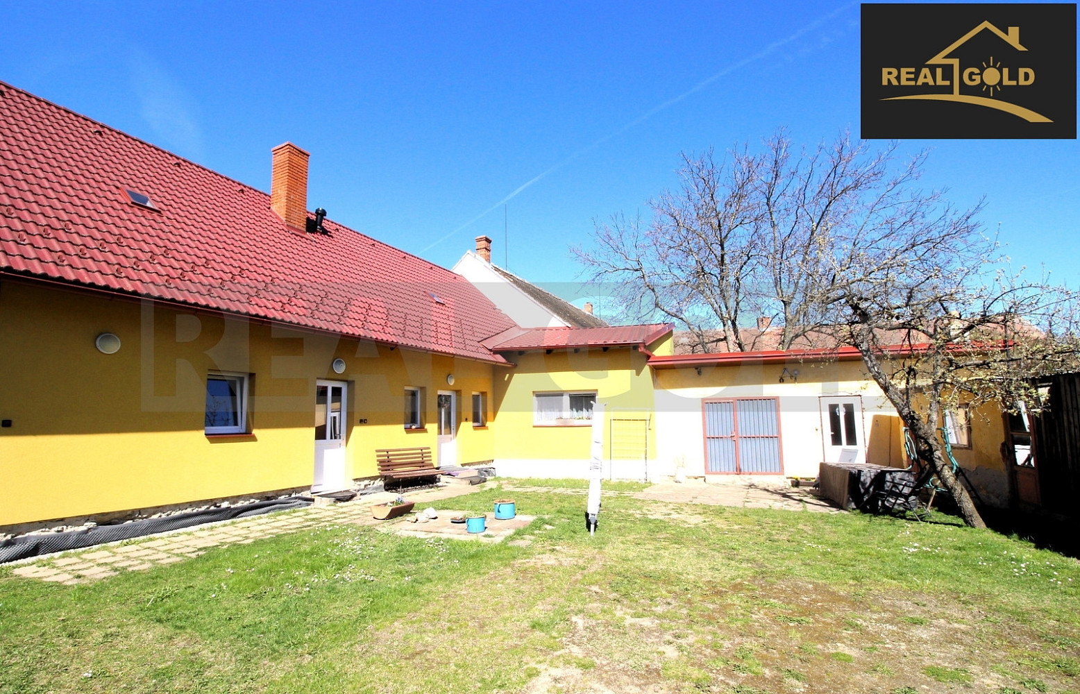 Prodej domu 200 m² s pozemkem 900 m² – fotografie 5
