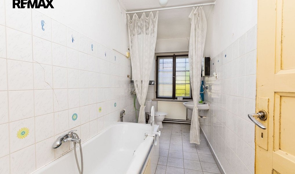 Prodej domu 152 m² s pozemkem 972 m², Hoštka – náhled fotky 9