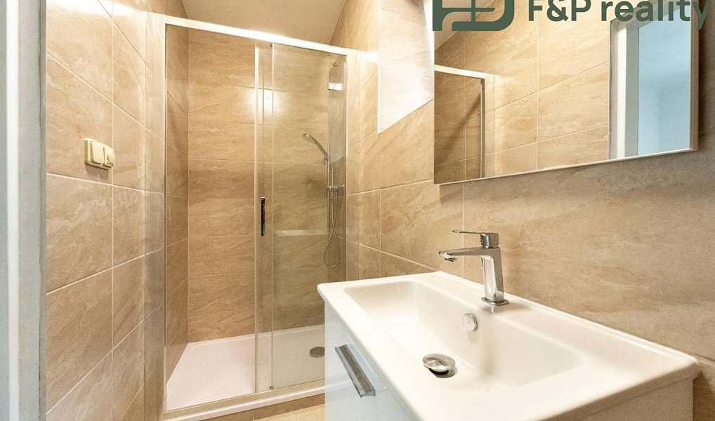 Pronájem domu 102 m² s pozemkem 251 m², Praha – náhled fotky 10