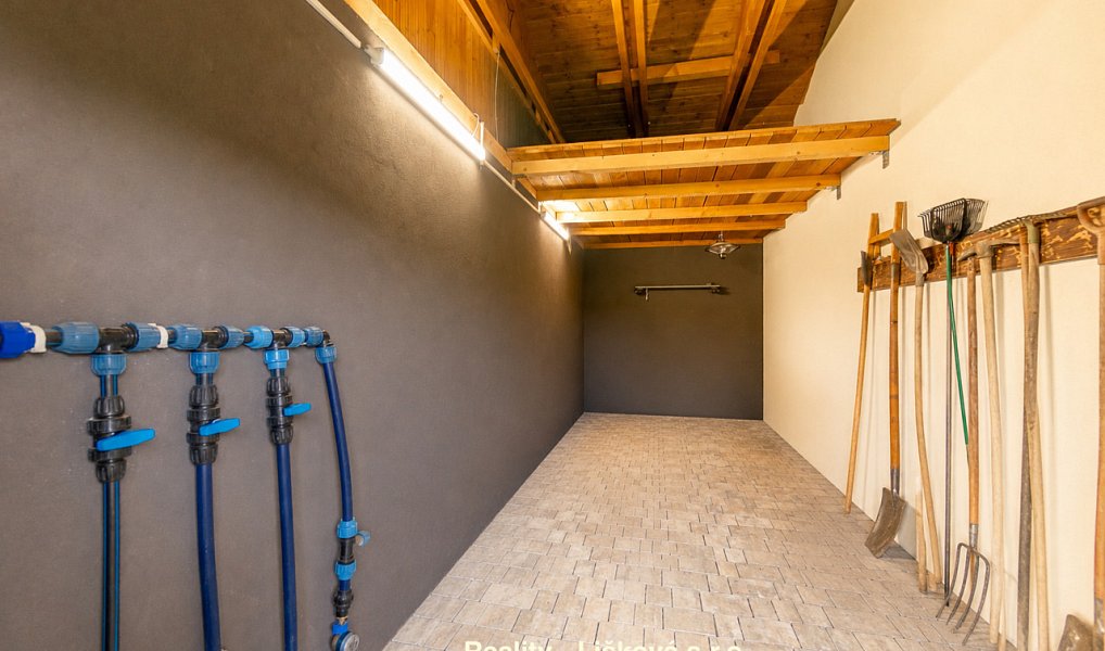 Prodej domu 200 m² s pozemkem 1 227 m², Přestanov – náhled fotky 48