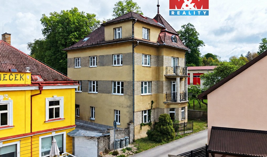 Prodej domu 330 m² s pozemkem 264 m², Táborská, Černovice, okres Pelhřimov