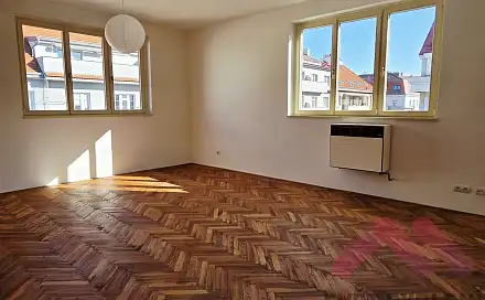 Pronájem bytu 2+1 77 m², Ambrožova, Praha 3 - Žižkov