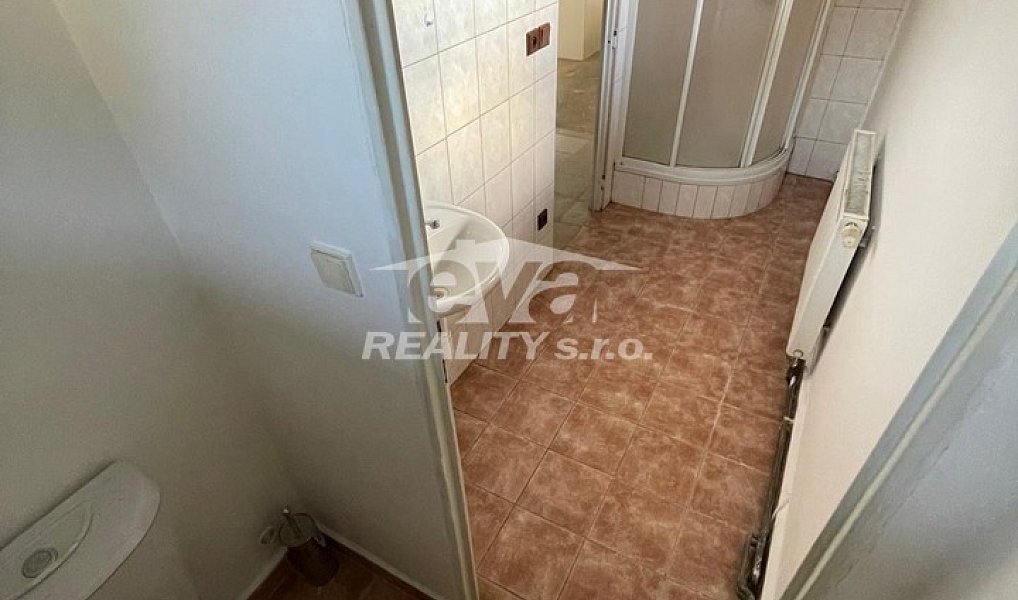 Prodej výrobních prostor 830 m², Rumburk – náhled fotky 11