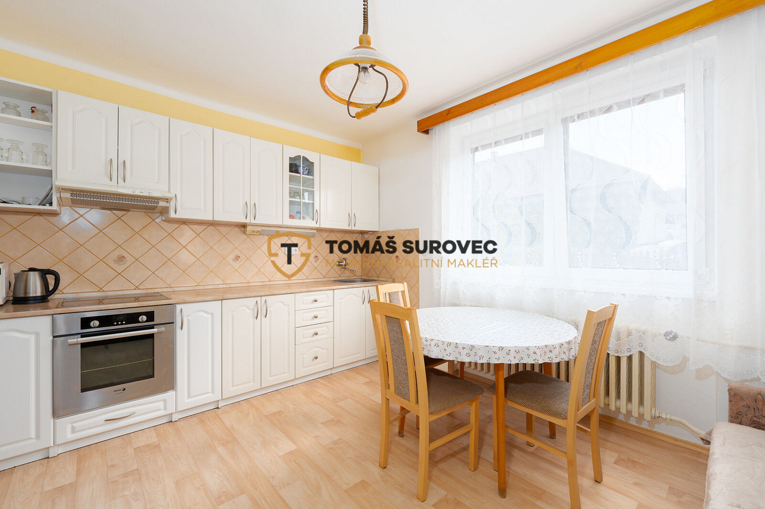 Prodej domu 260 m² s pozemkem 2 204 m² – fotografie 2