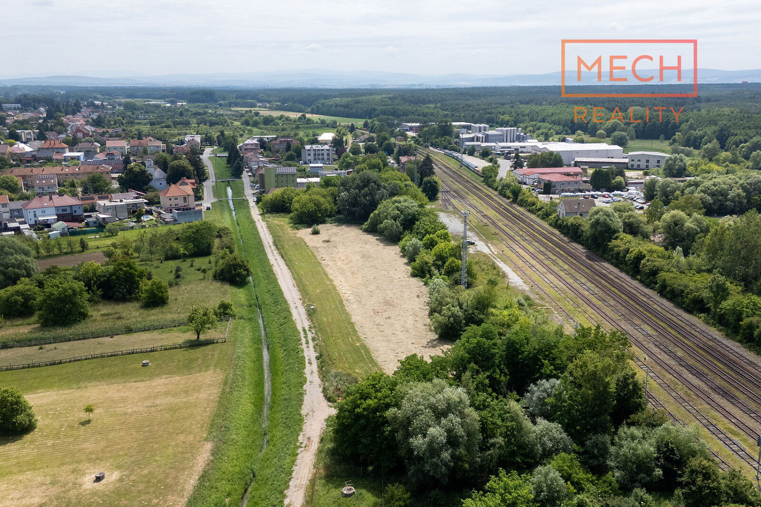 Prodej komerčního pozemku 11 267 m² – fotografie 2