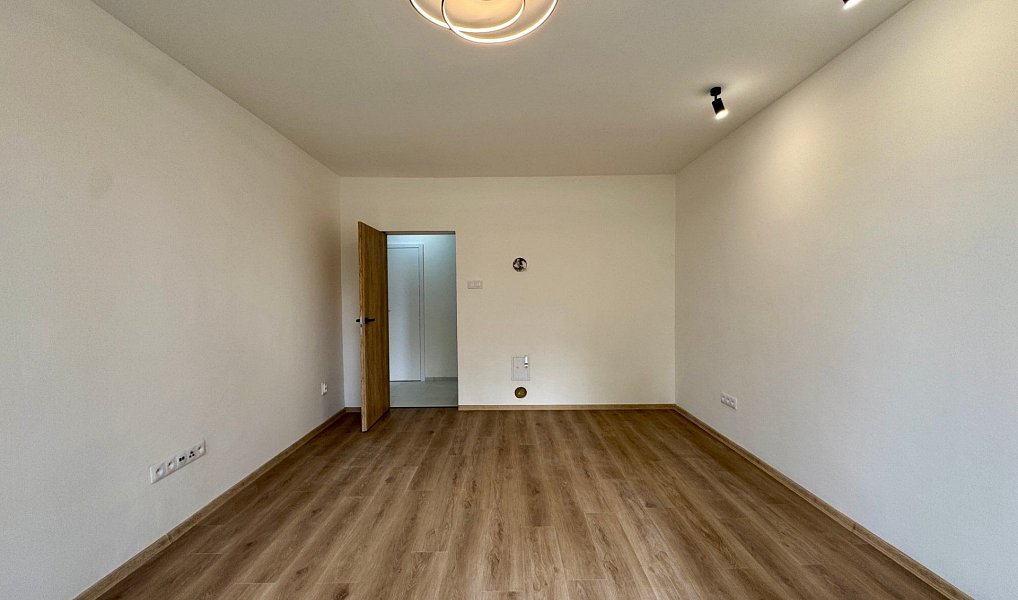 Pronájem bytu 2+1 68 m², Frenštát pod Radhoštěm – náhled fotky 4