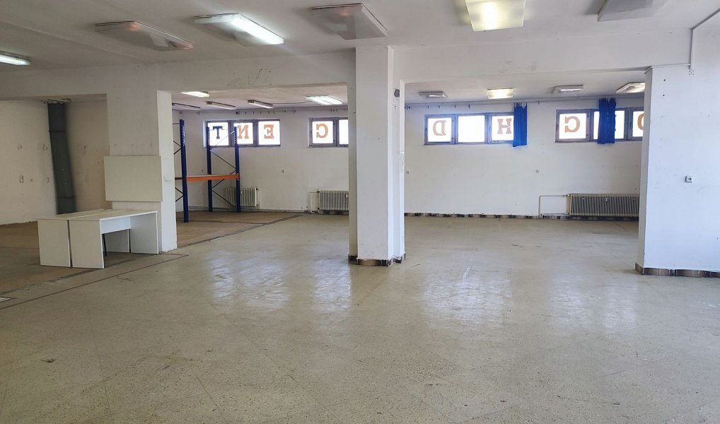 Pronájem skladovacích prostor 556 m², Slatiňany – náhled fotky 3