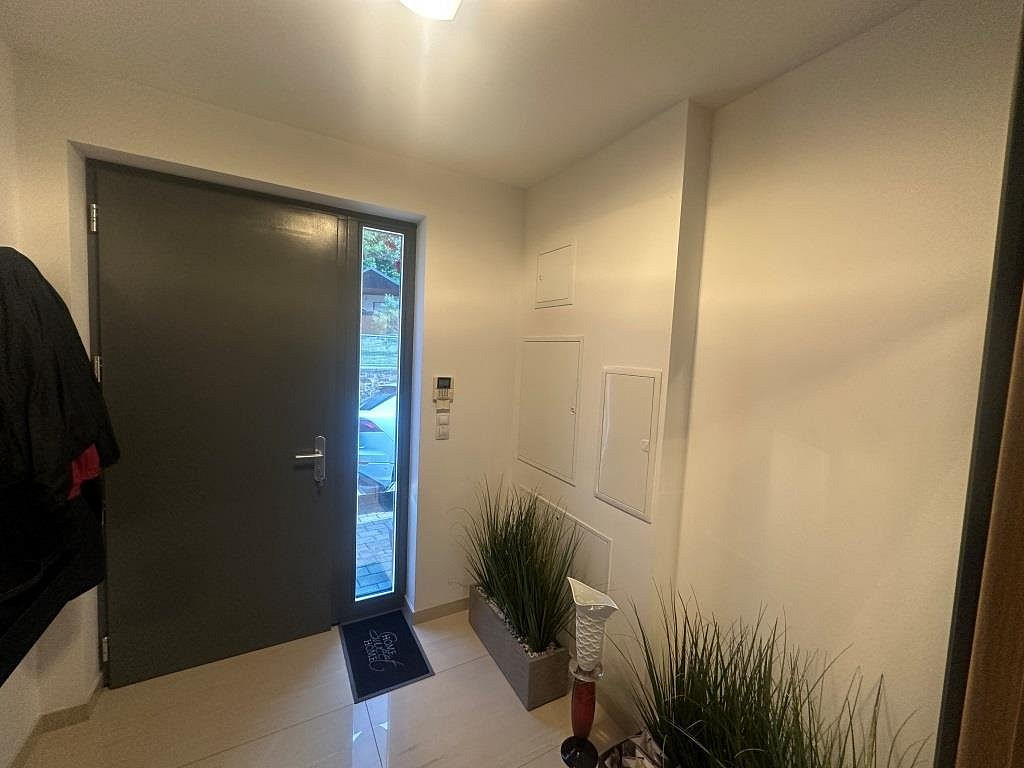 Prodej domu 216 m² s pozemkem 479 m² — photo 2