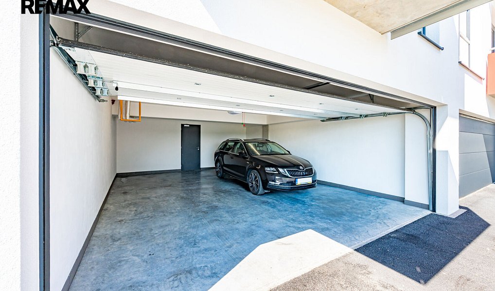 Prodej garáže, 43 m², Beroun, Hořovice