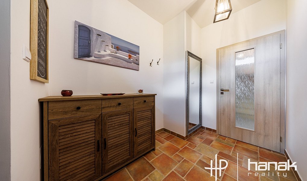 Prodej domu 170 m² s pozemkem 1 384 m², Oborná – náhled fotky 17