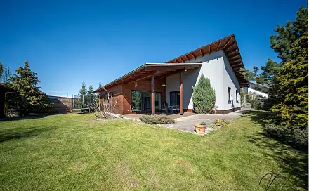 Prodej domu 151 m² s pozemkem 840 m², Nábřežní, Pardubice - Nemošice