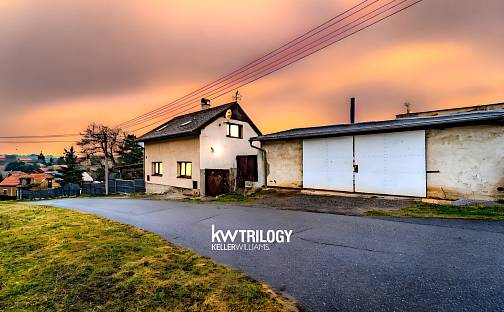 Prodej domu 112 m² s pozemkem 374 m², Přelíc, okres Kladno