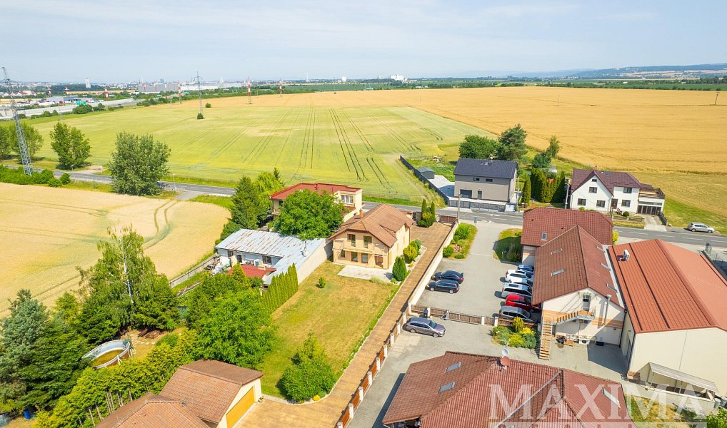 Prodej domu 178 m² s pozemkem 740 m², Velký Týnec – náhled fotky 3