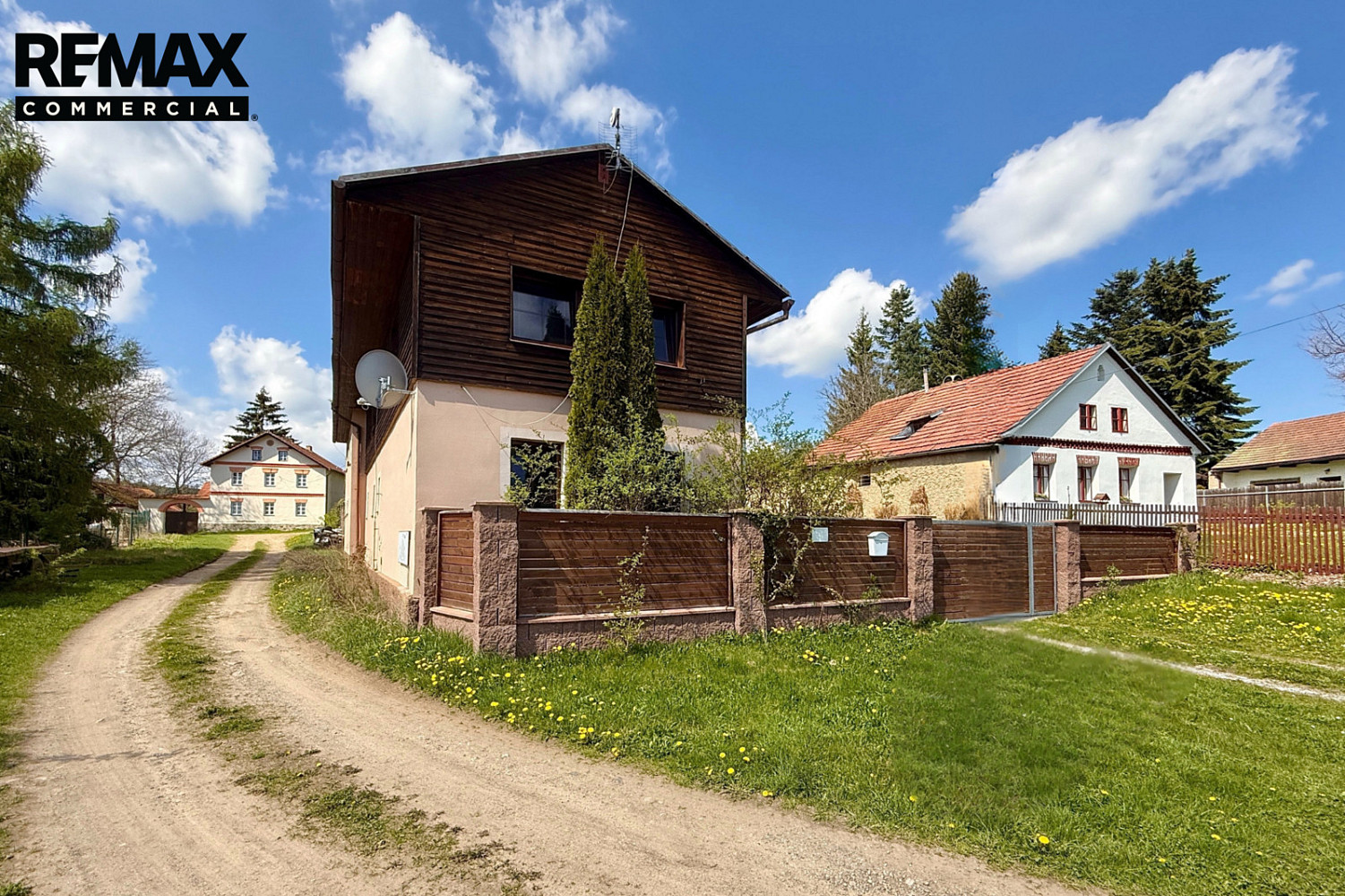 Prodej domu 282 m² s pozemkem 1 182 m² – fotografie 4