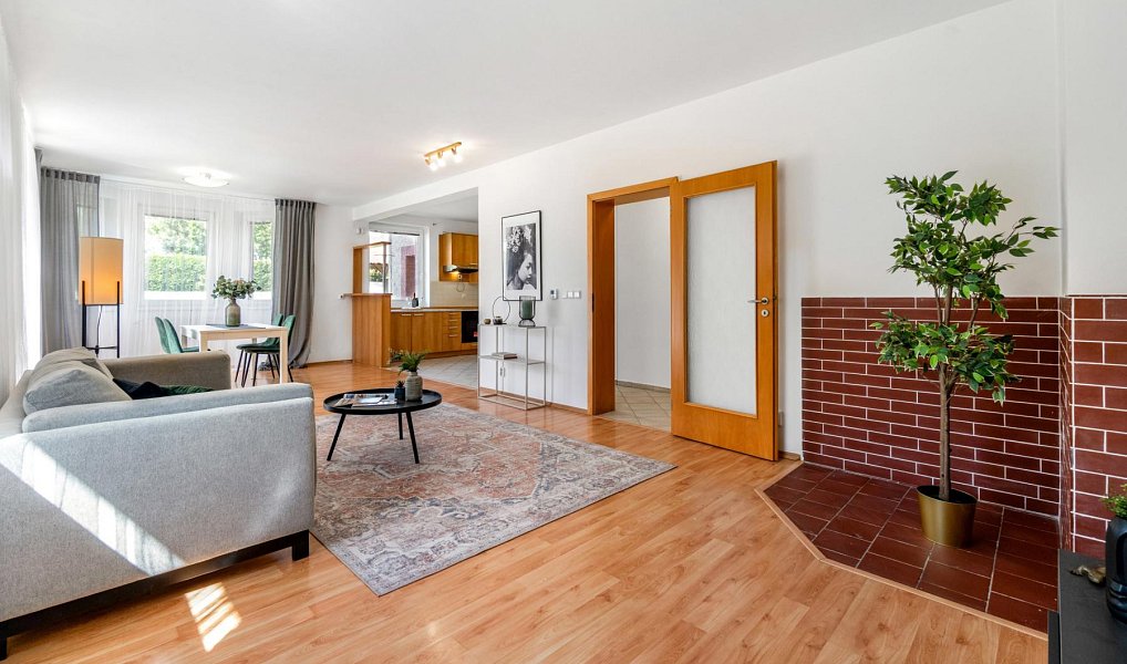 Prodej domu 202 m² s pozemkem 1 200 m², Praha – náhled fotky 2